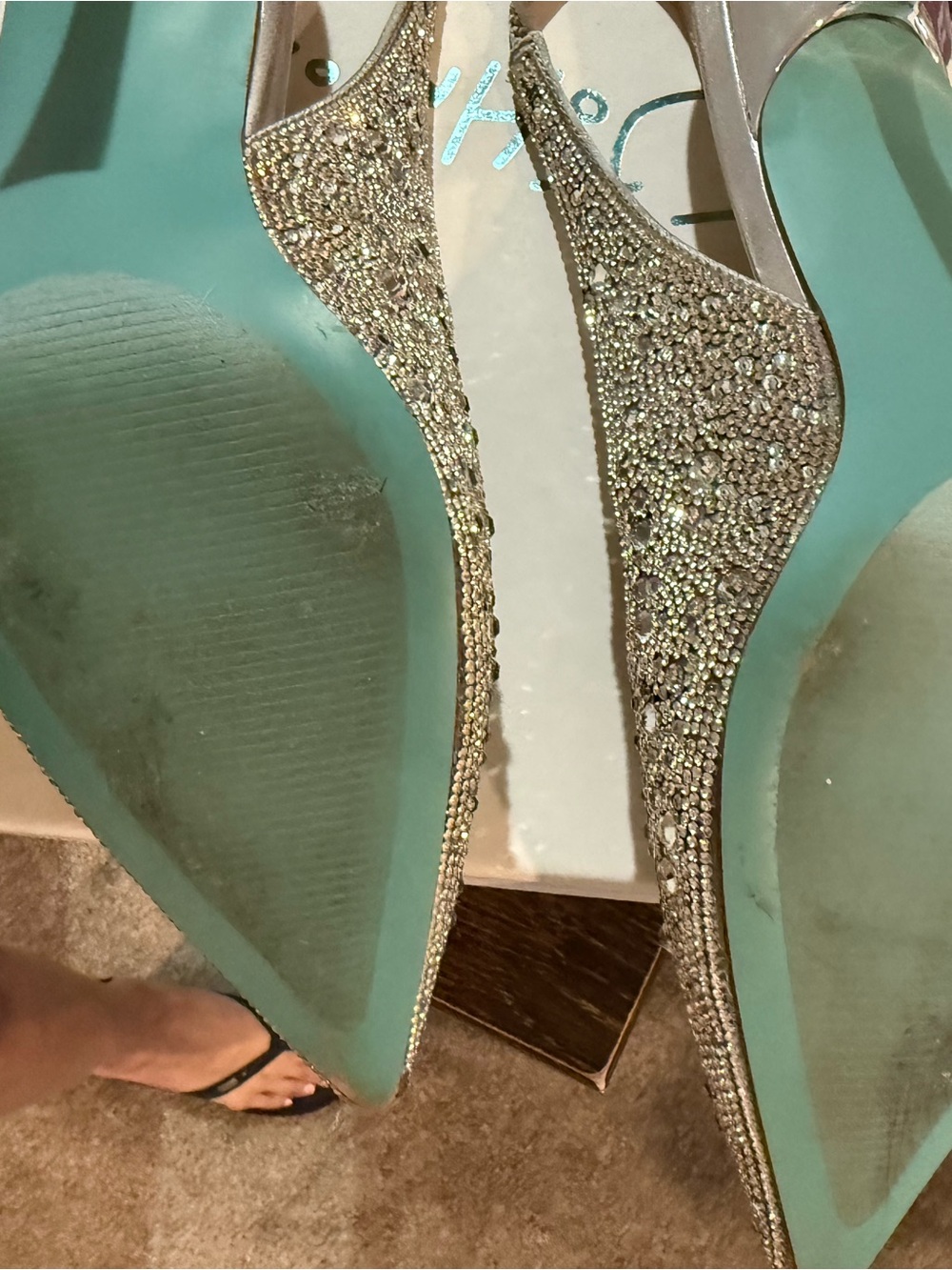 Betsey Johnson Silver Crystal Slingback Pointed-Toe Pumps Heels - Picture 3 of 3